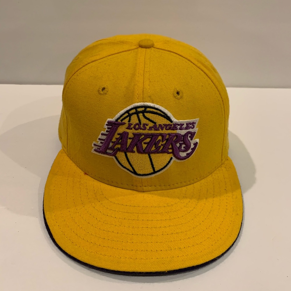 New  Era Los Angeles  basketball Cap purple Yellow
